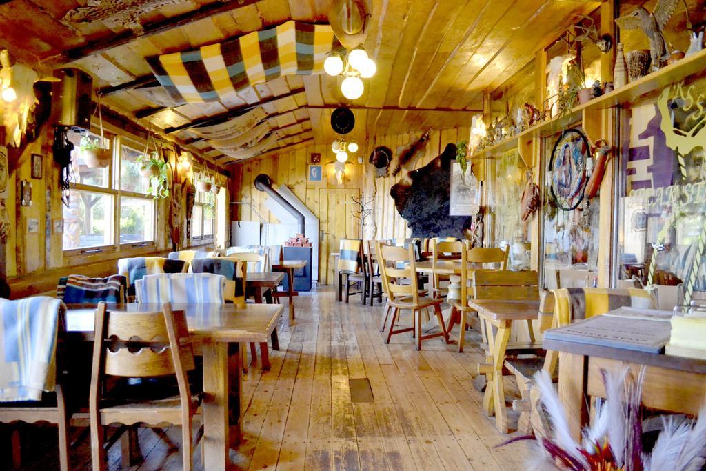 Restaurant A Penzion Steak Station Pardubice Exterior foto
