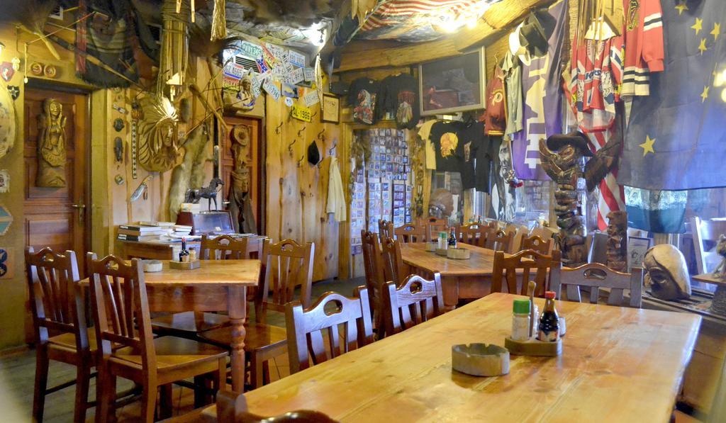 Restaurant A Penzion Steak Station Pardubice Exterior foto